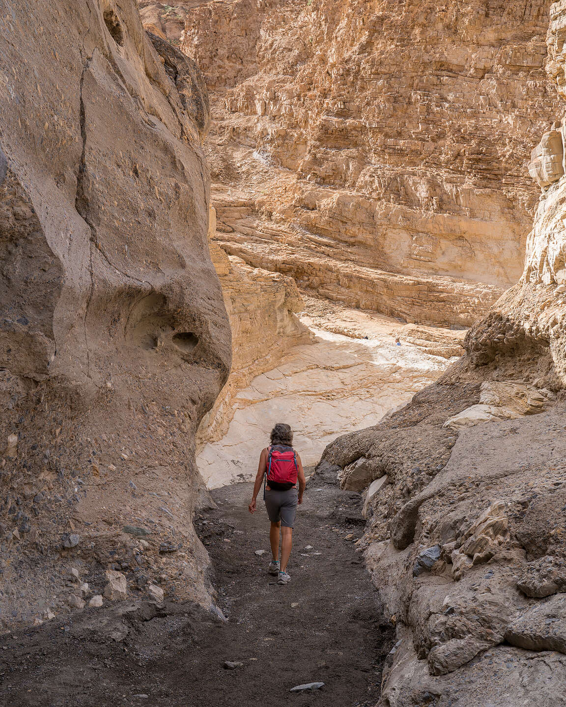 Heading into the Mosaic Canyon